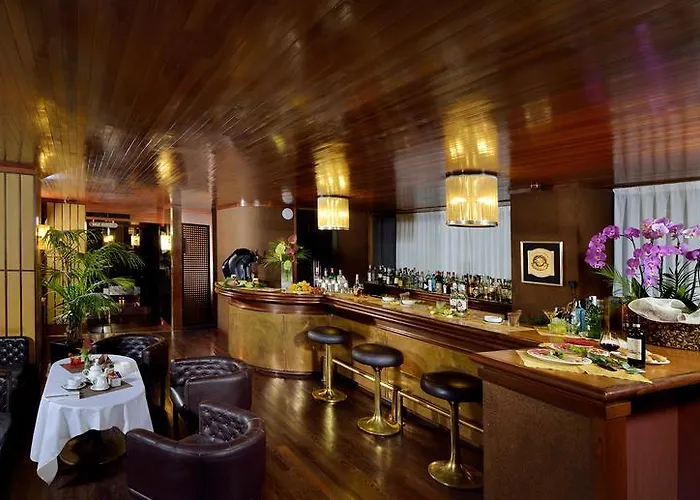 Hotel Grand Elite 4*