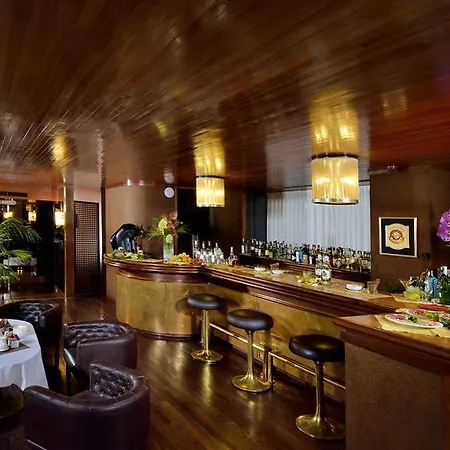 Otel Grand Elite 4*
