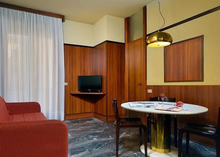 Hotel Grand Elite 4*