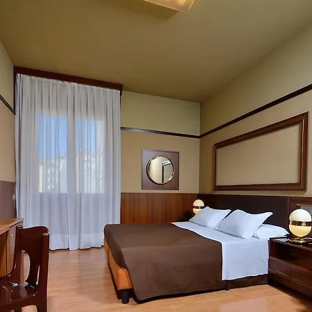 Hotel Grand Elite 4*