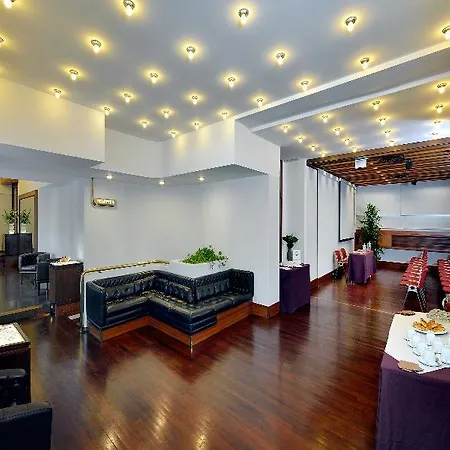 Hotel Grand Elite 4*