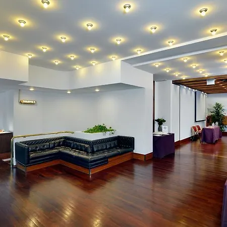 Grand Elite Hotel