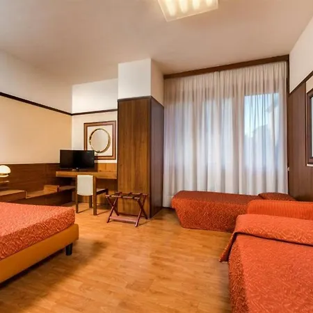 Hotel Grand Elite Bolonia