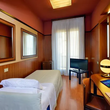 Grand Elite Hotel