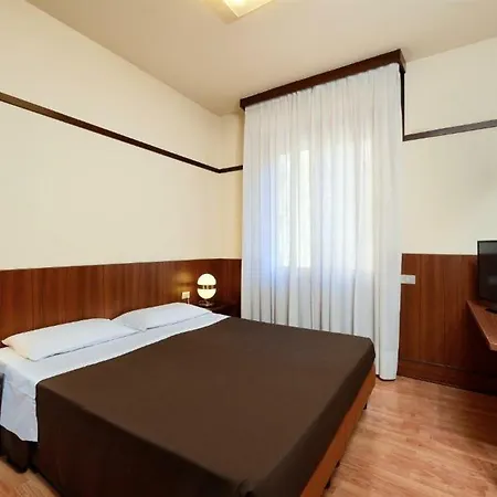 Hotel Grand Elite Bolonia