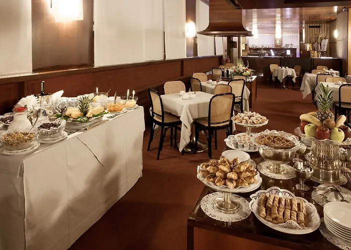 Hotel Grand Elite 4*