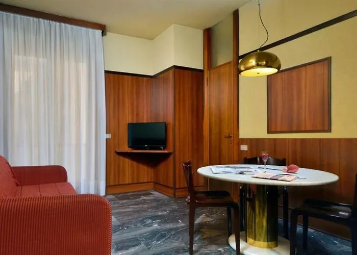 Hotel Grand Elite