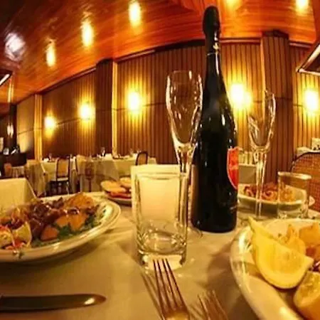 Otel Grand Elite 4*