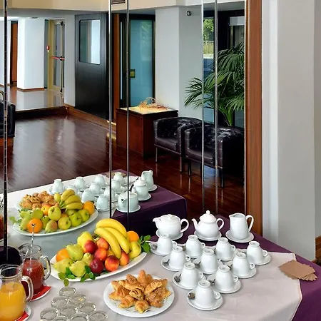 Hotel Grand Elite 4*