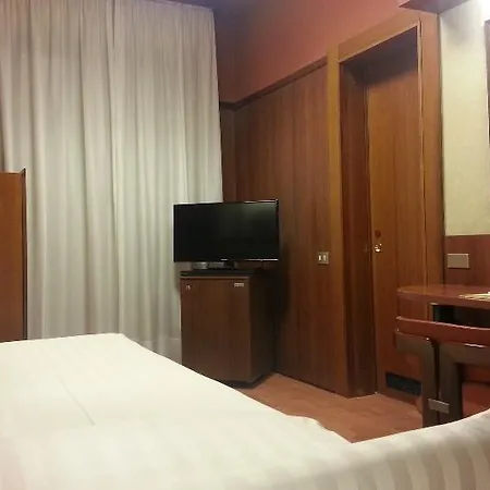 Hotel Grand Elite 4*