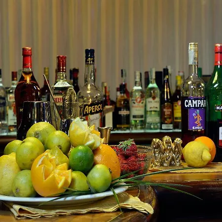 Grand Elite Hotel 4*